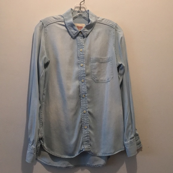 Mossimo Supply Co. Tops - Chambray Button Down